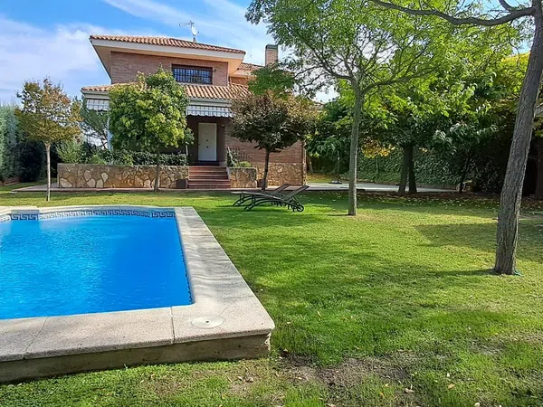 Casa independiente en Barrio Monte Rozas - Foto 2