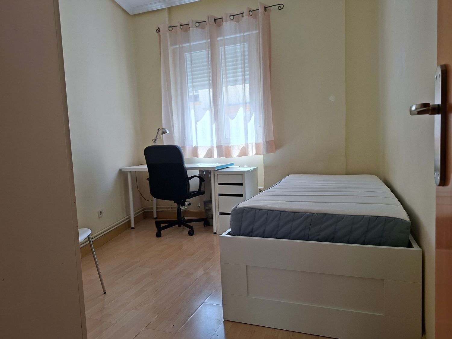 Piso en Barrio Vallehermoso - Foto 8