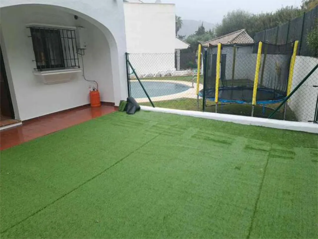 Chalet en El Goleto - Foto 3