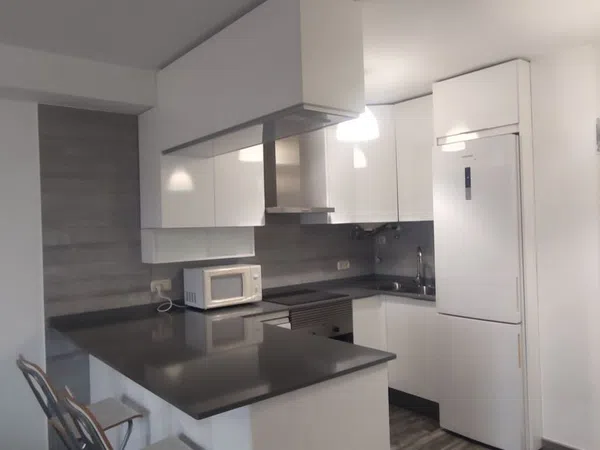 Piso en avenida Juan Carlos I, 21