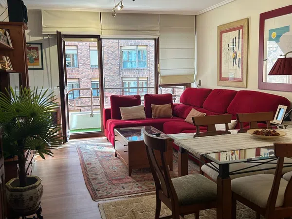 Piso en calle Floranes, 23 - Foto 1