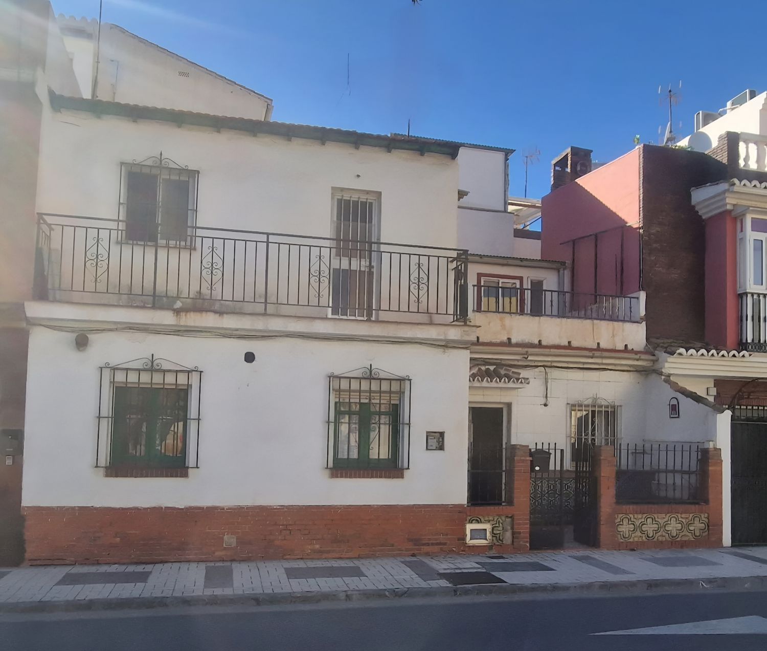 Chalet adosado en Pedregalejo - Morlaco - Foto 2
