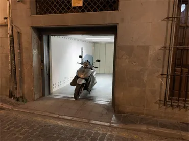 Garaje en  Calle Santiago 24B - Foto 1
