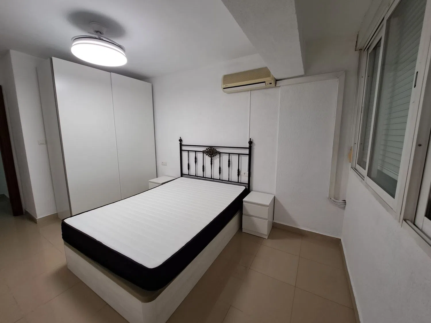 Piso en pasaje de los Nardos, 3