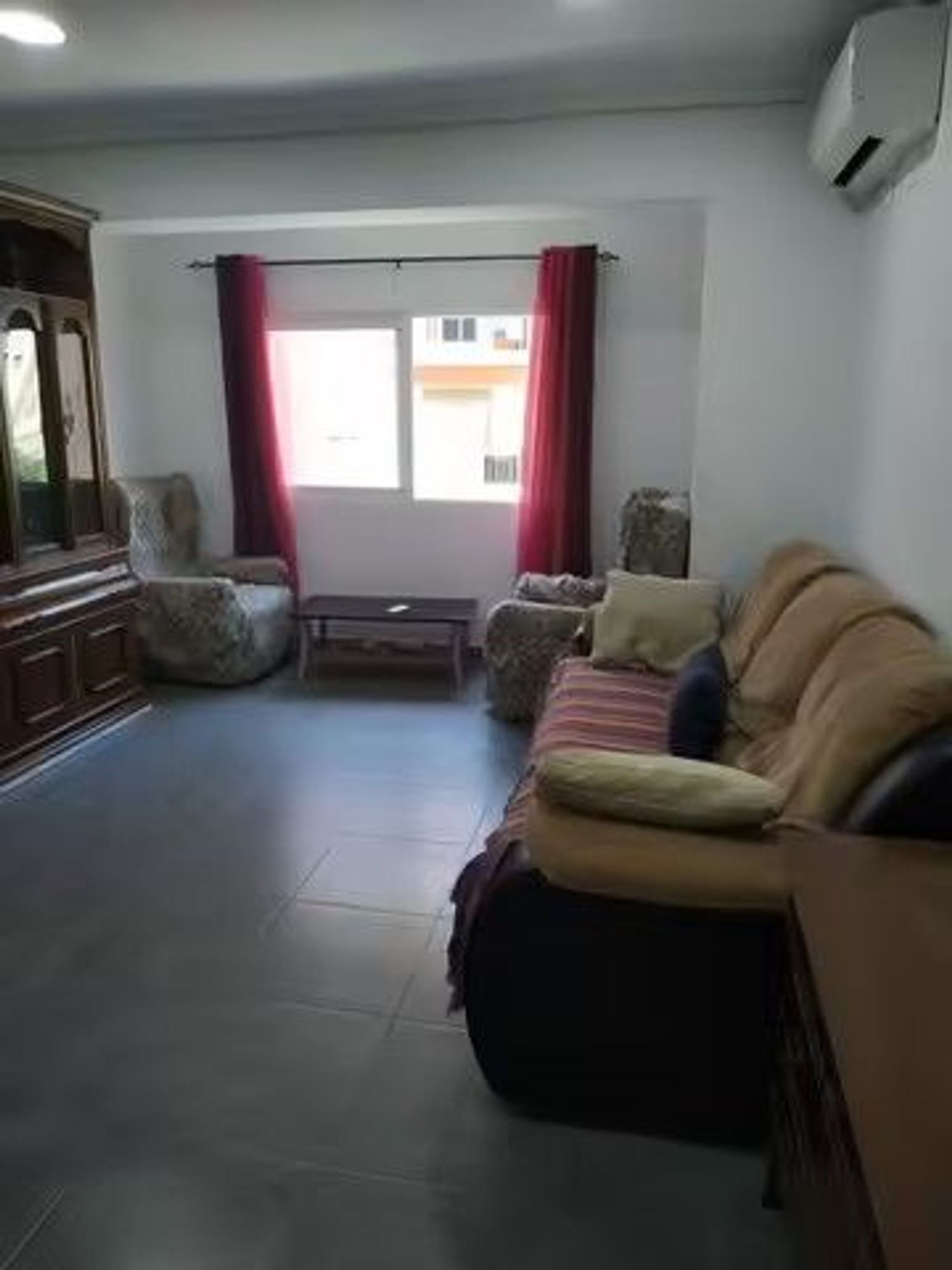 Piso en calle de Sarrión, 10