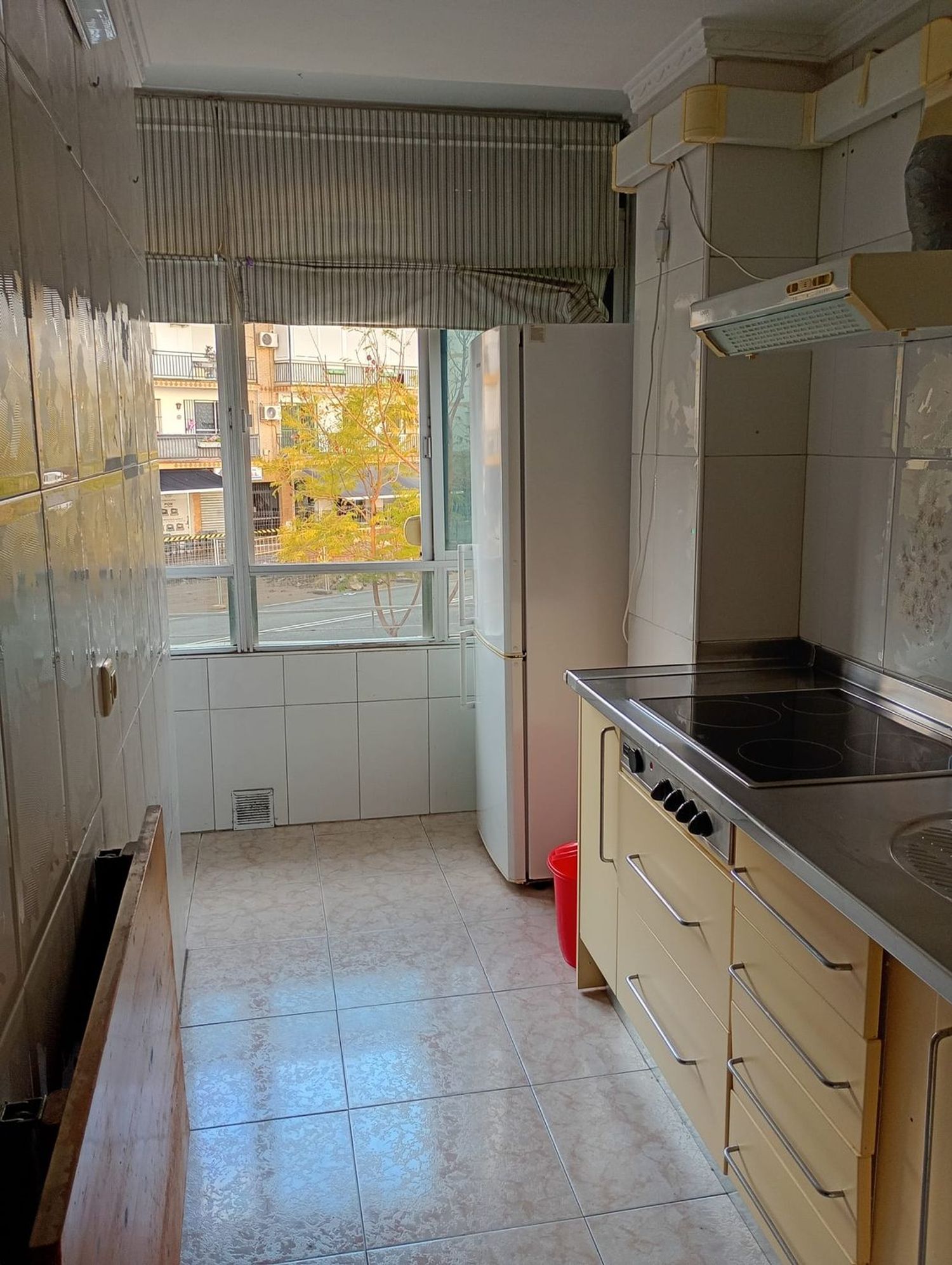 Piso en Barrio López de Gomara - Foto 2