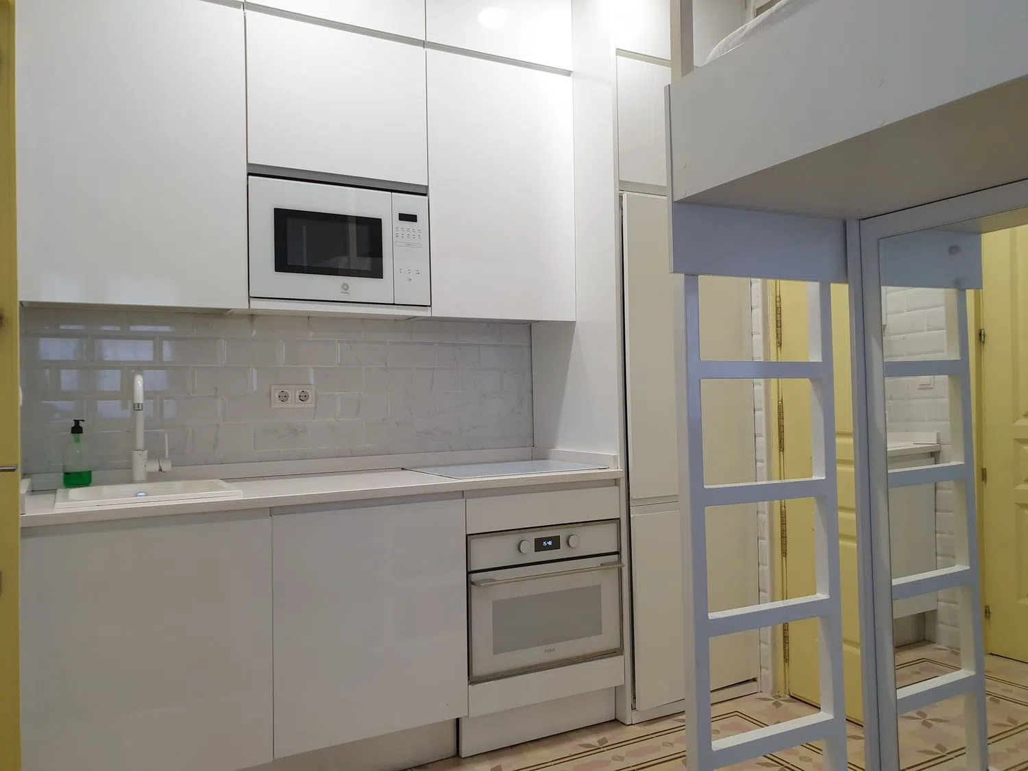Estudio en Barrio Entrevías - Foto 5