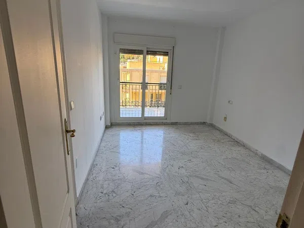 Piso en Paseo de Miramar - Foto 23