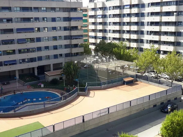 Piso en Calle de Rafael Lapesa Melgar Gramatic i Lingüista, 2 a 22, Camí Reial - Foto 2