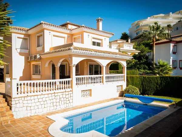 Casa independiente en Urb. villa El Higuerón - Capellanía - Foto 1