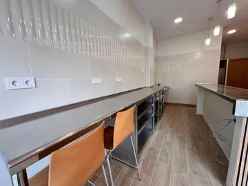 Local comercial en  Carrer de l'Anoia 7 - Foto 2