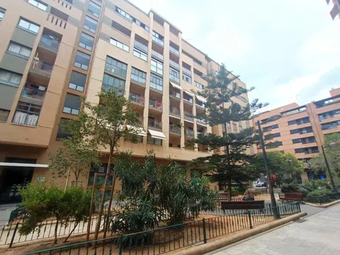 Piso en calle Beatriz Tortosa, 2