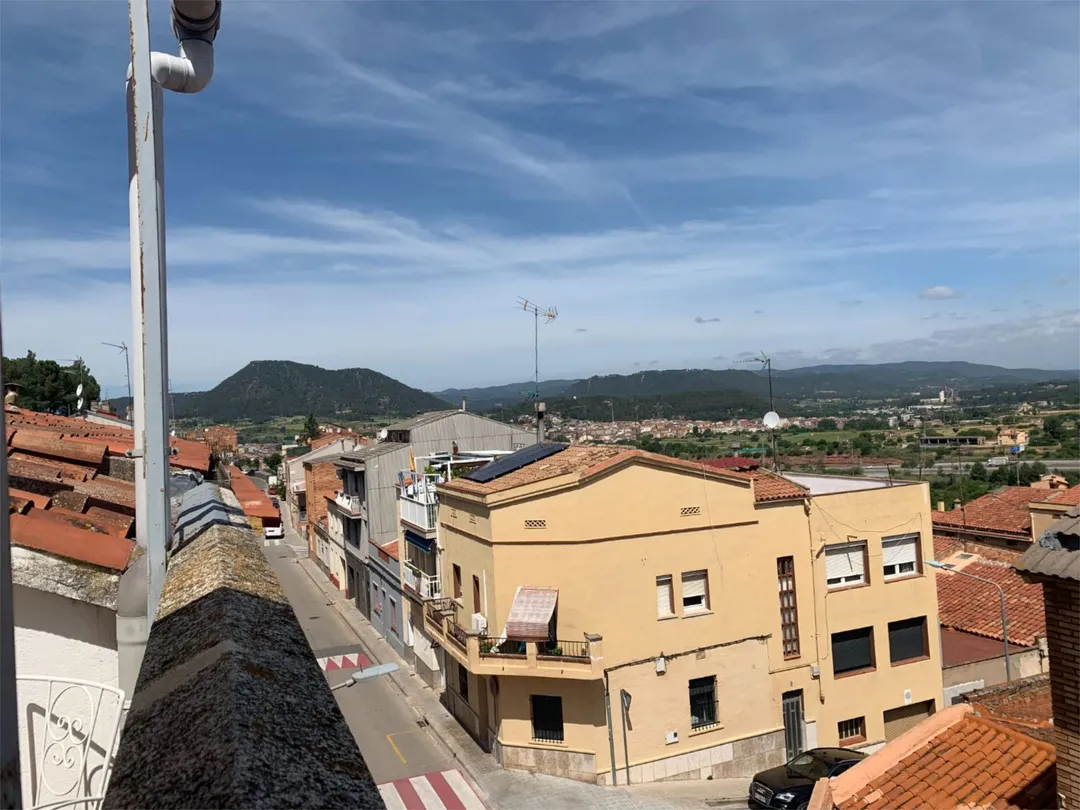 Casa adosada en  Carrer del Pirineu 1 - Foto 4