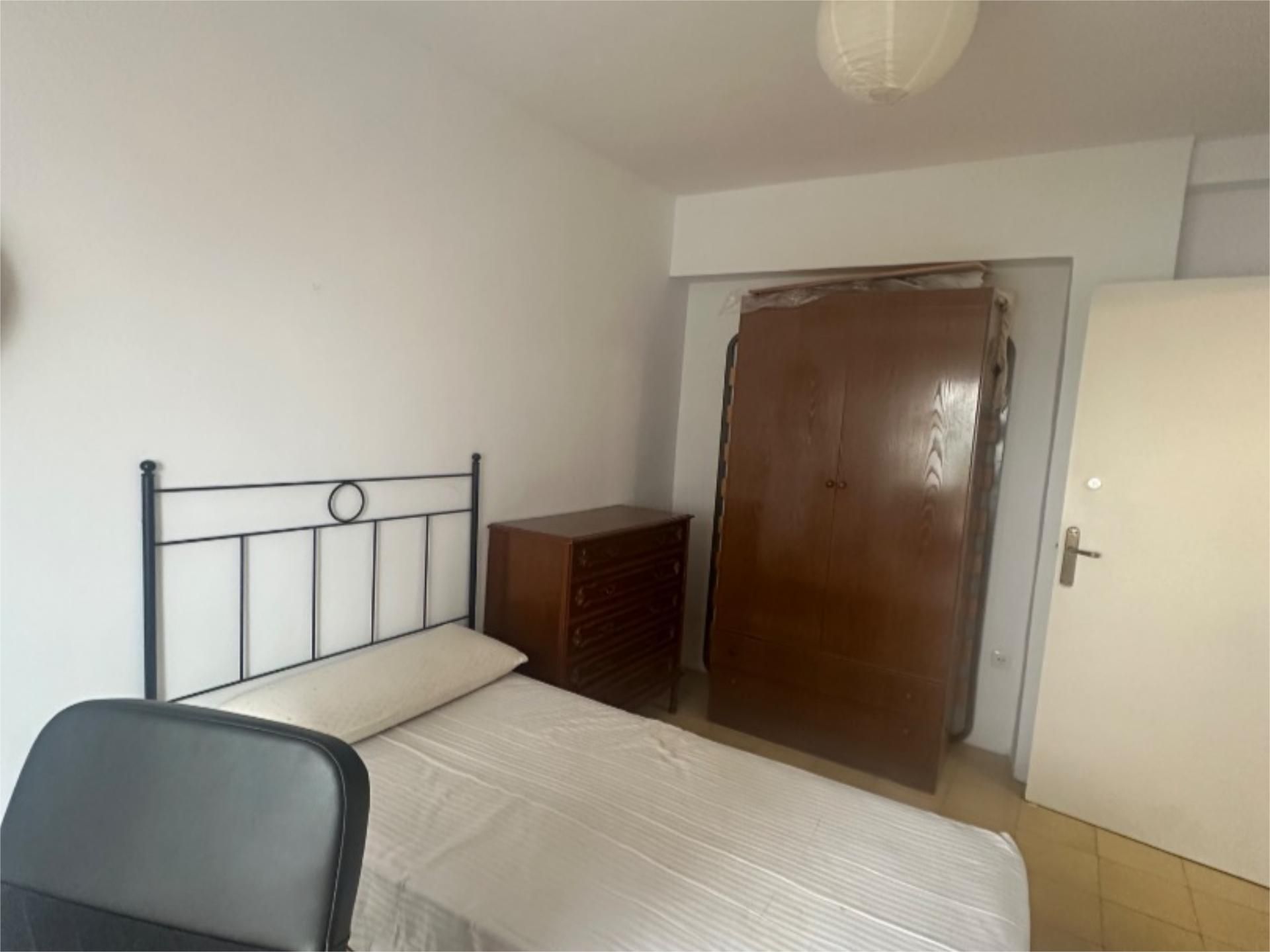 Piso en  Calle del Alcalde Velasco Navarro 10 - Foto 27