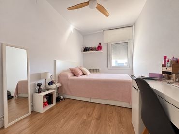Piso en  Carrer d'Anselm Clavé 1 - Foto 3