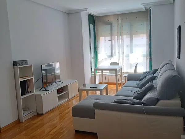Piso en calle rafael bergamín, 16