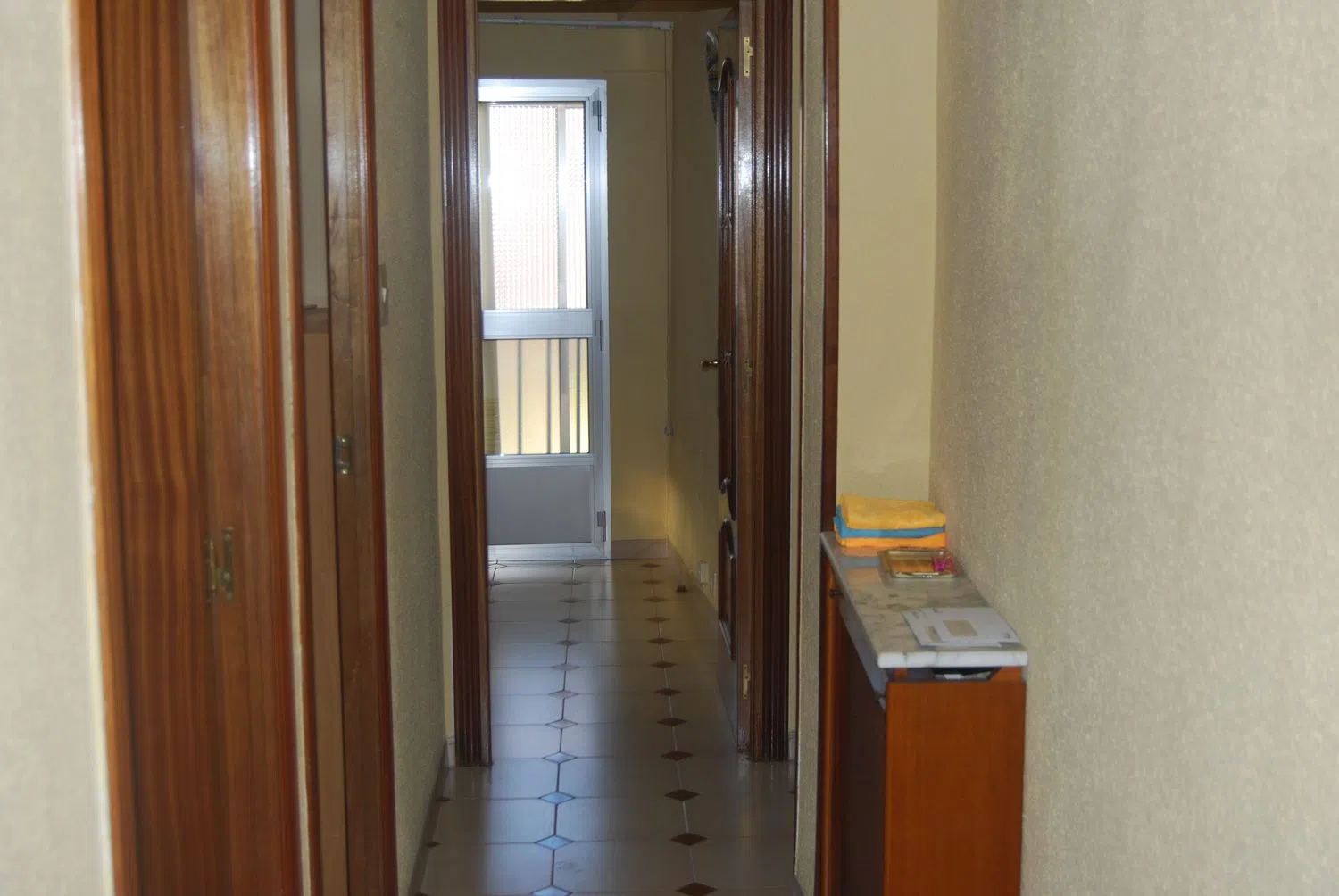 Piso en calle de Víctor Manuel III, 2 - Foto 1