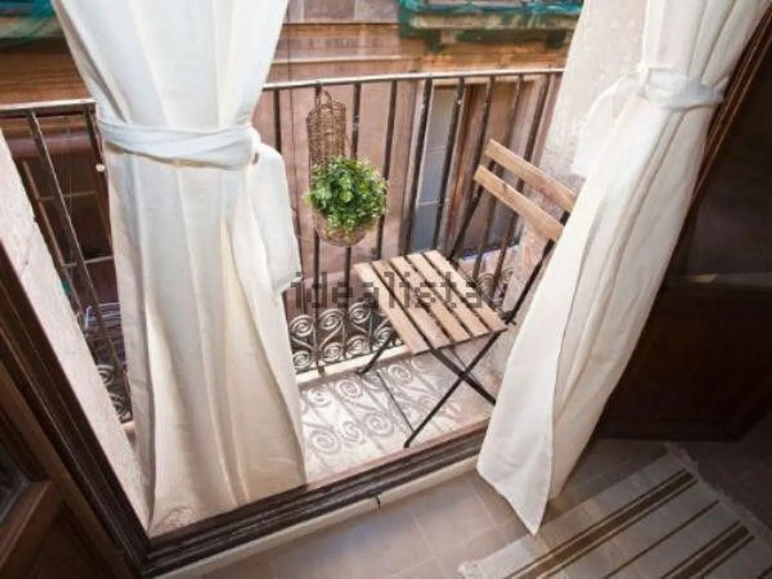 Estudio en calle de Sant Pere Mitjà, 8 - Foto 4