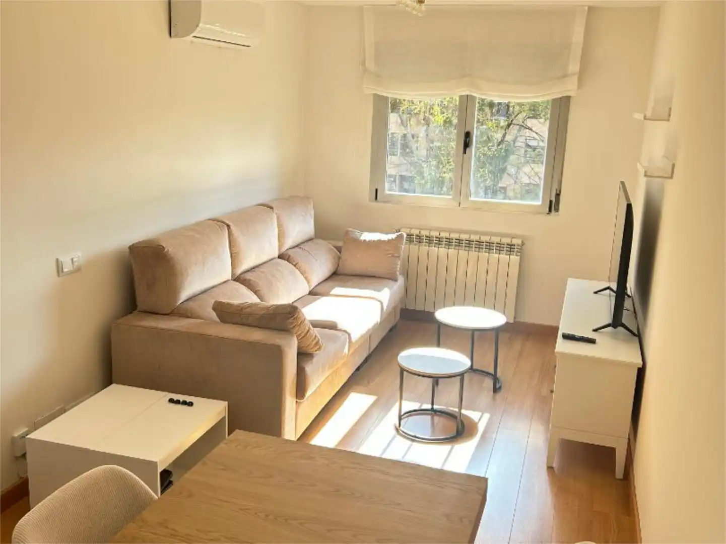 Piso en  Calle de Fermín Caballero 89 - Foto 5