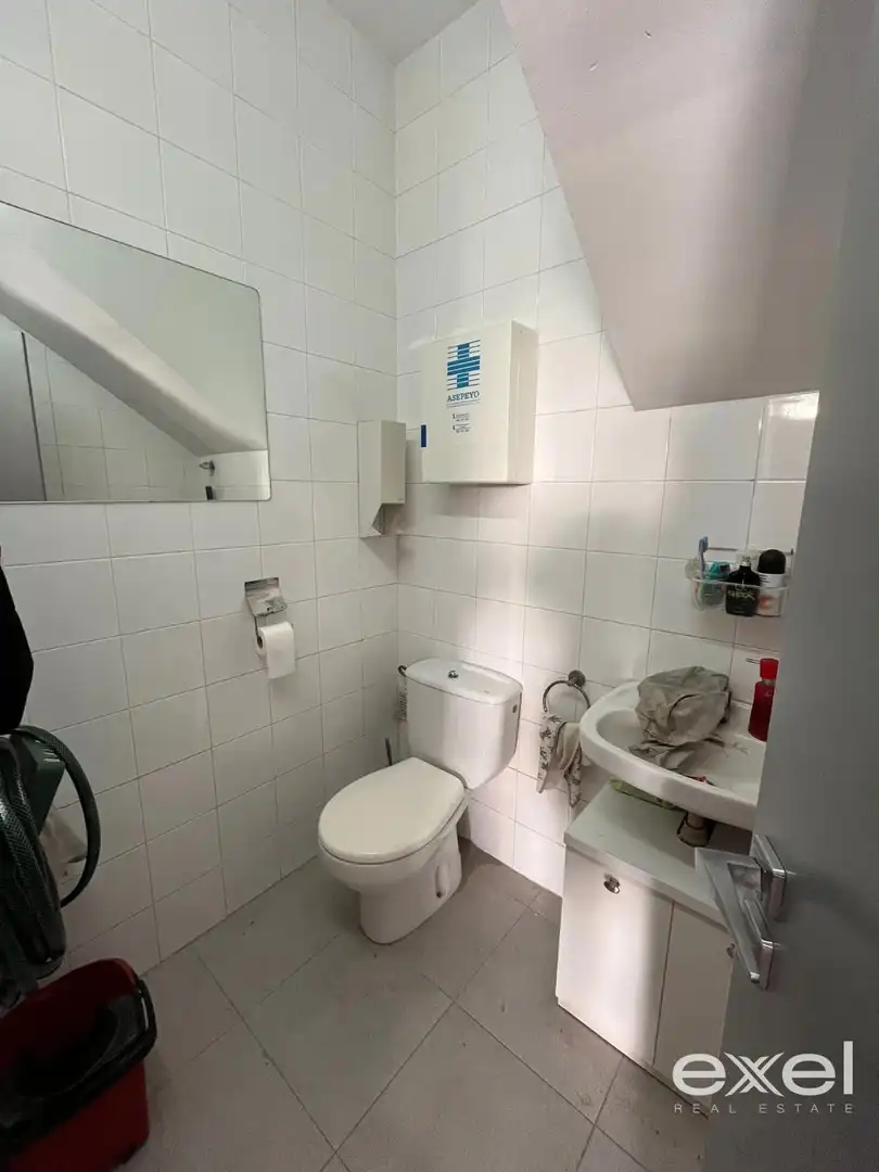 Local comercial en Cornellà de Llobregat - Foto 15