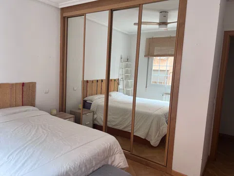 Piso en calle Pinos Alta, 31