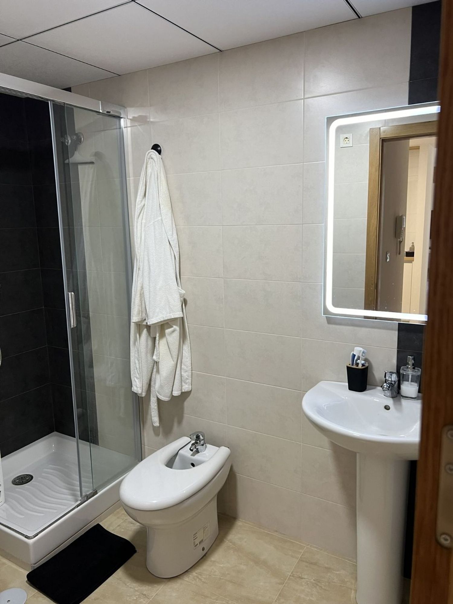 Piso en calle Rosaleda, 16 - Foto 16