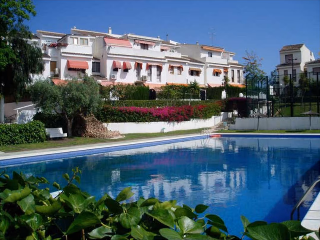 Chalet en Cabo de las Huertas - Foto 1