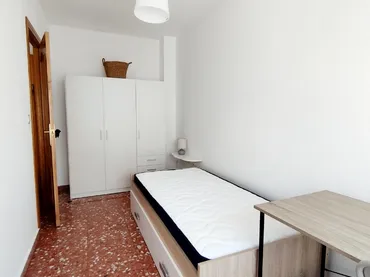 Piso en  Plaça Hort dels Lleons 1 - Foto 4