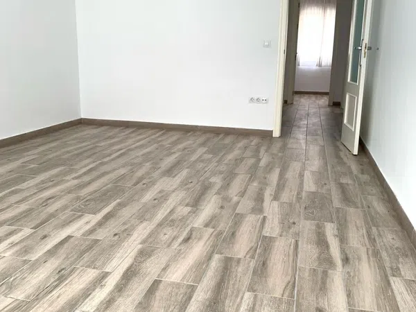 Piso en Barrio Buhaira - Huerta del Rey - Foto 3