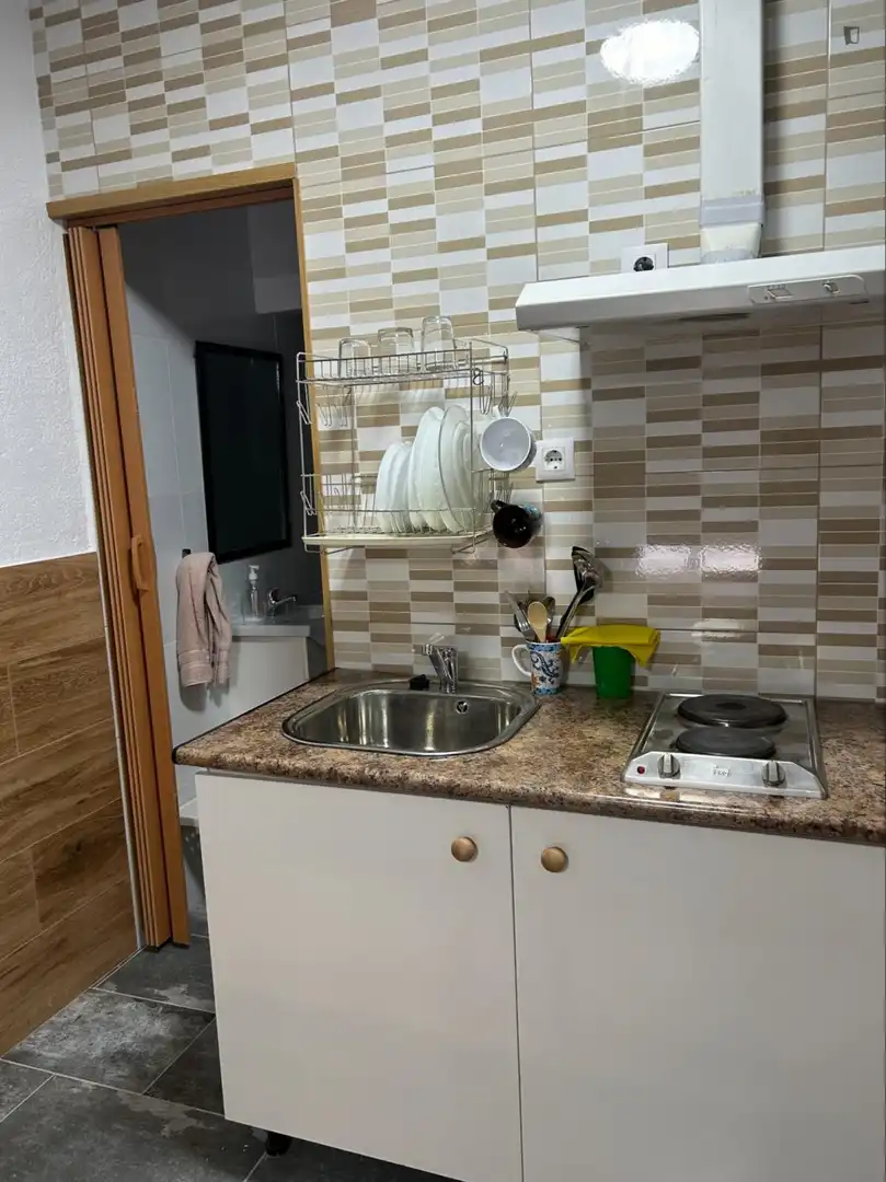 Estudio en L'Hospitalet de Llobregat - Foto 4
