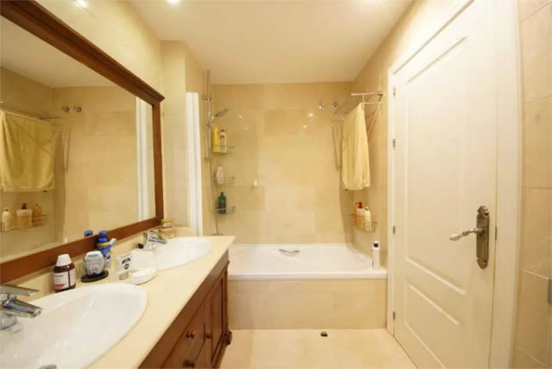 Apartamento en LA TORRE, LOS ARQUEROS, BENAHAVIS - Foto 9