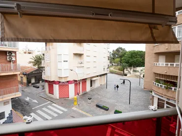 Piso en calle Blasco Ibanez 38 - Foto 1