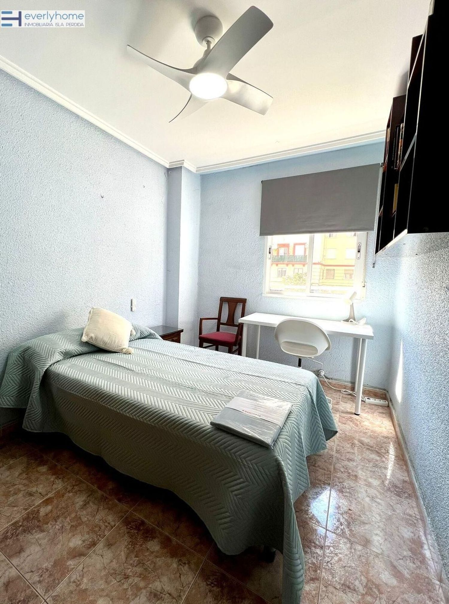 Piso en Plaza Pintor Anglada, L'Illa Perduda - Foto 4