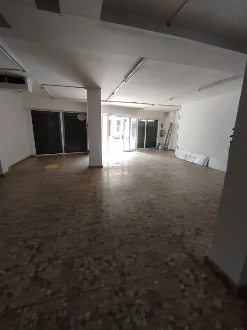 Local comercial en  Carrer de Can Flequer 21 - Foto 3