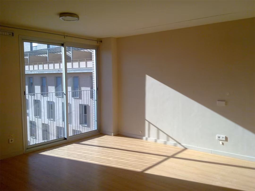 Piso en  Calle de Puente la Reina 25 - Foto 7