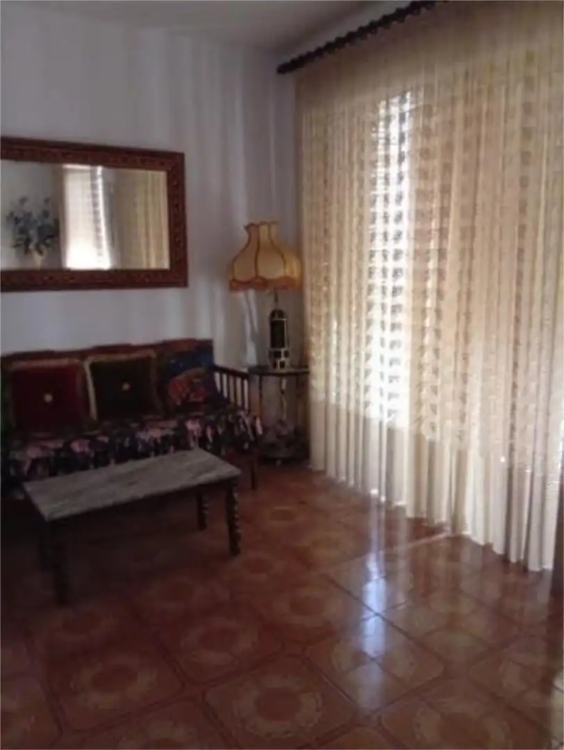 Piso en Barrio - Foto 2