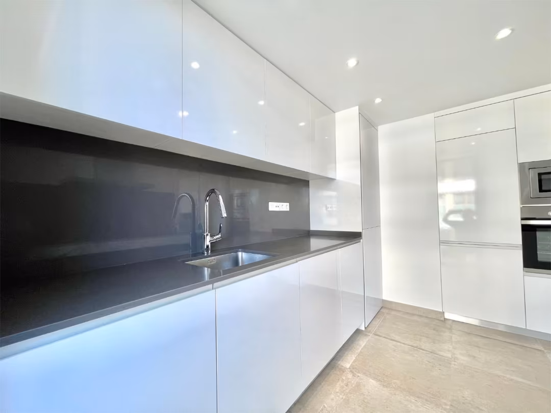 Piso en  Avenida Artista Remigio Soler López 9 - Foto 11