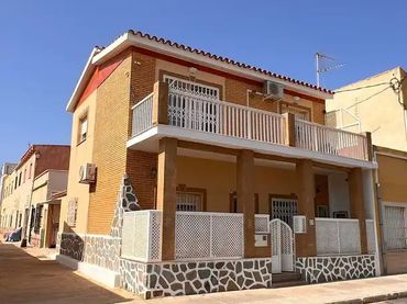 Planta baja en  Calle Isla Margarita 7 - Foto 4