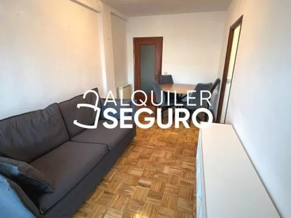 Piso en Calle de la Bureba - Foto 2