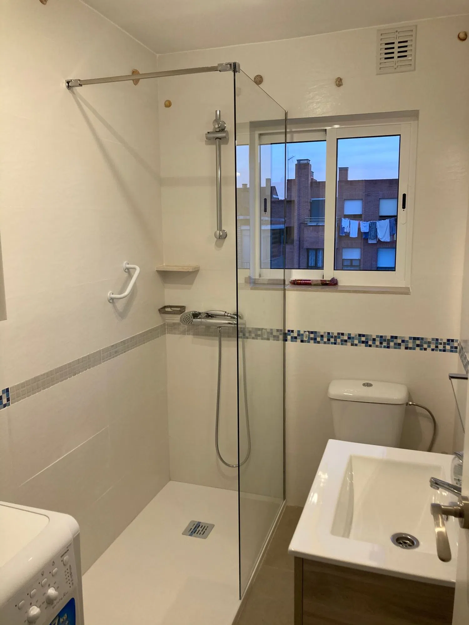 Piso en calle Almonacid, 6 - Foto 2