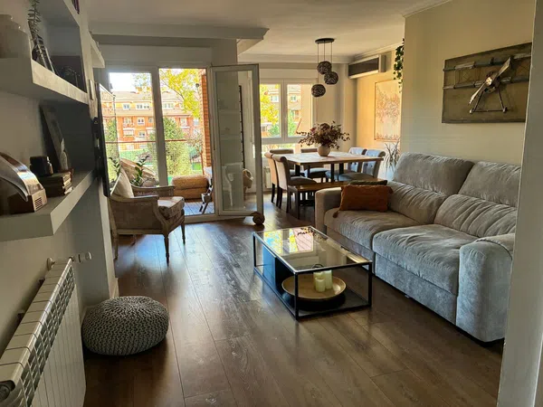 Piso en calle Valle del Roncal, 7