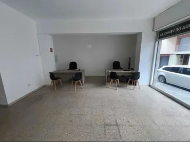 Local comercial en  Carrer de Sant Jordi 69 - Foto 3