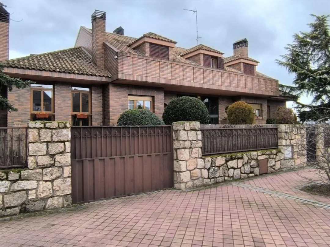 Chalet en  Avenida de Andalucía 67 - Foto 2