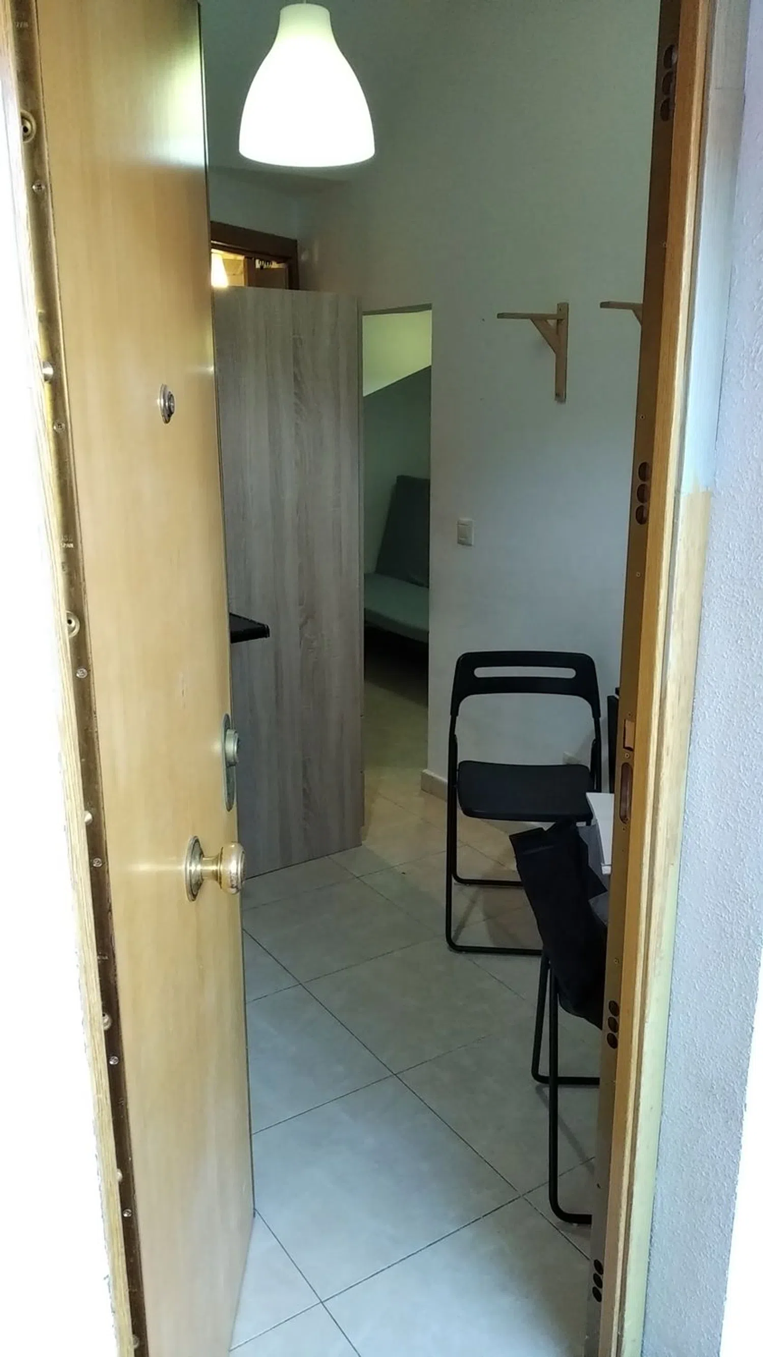 Estudio en calle de los Abades, 9 - Foto 3