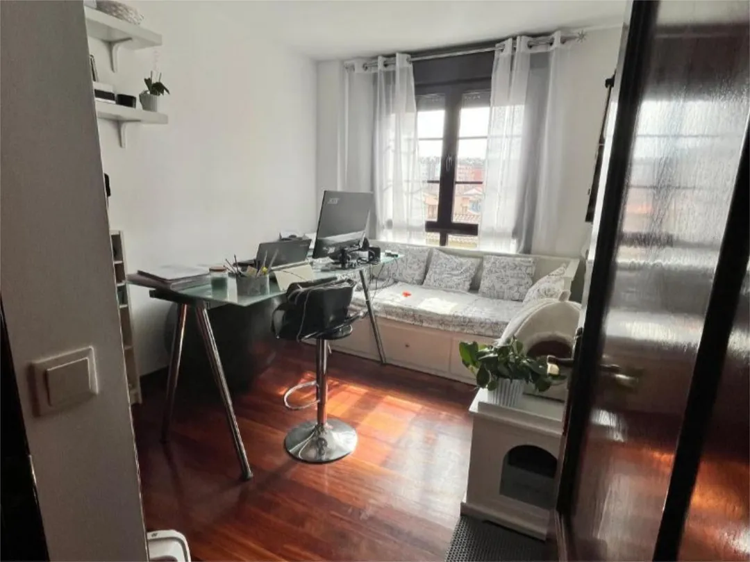 Piso en  Calle Darío de Regoyos 7-21 - Foto 14