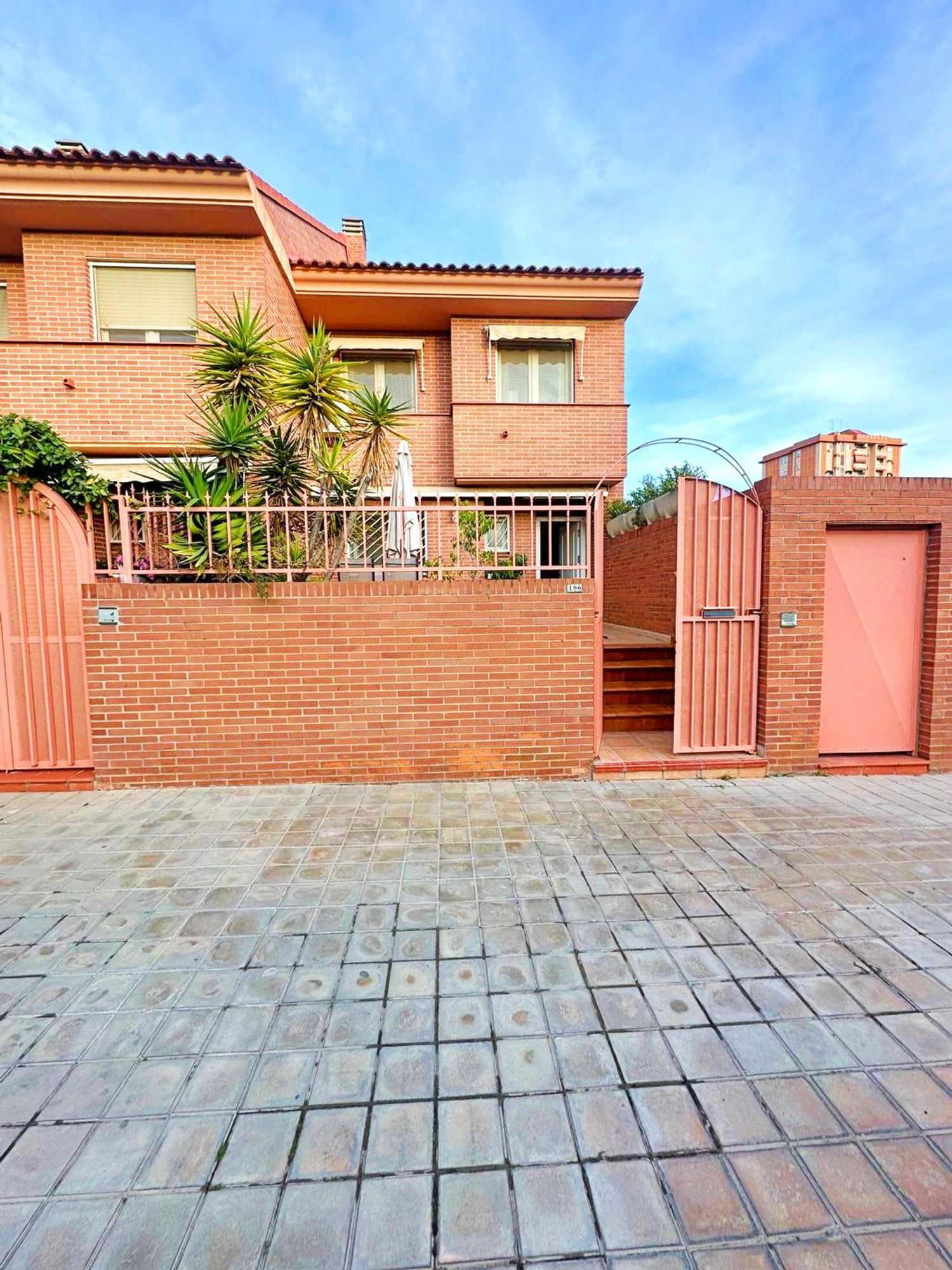 Chalet adosado en calle Núñez de Balboa, 3 - Foto 1