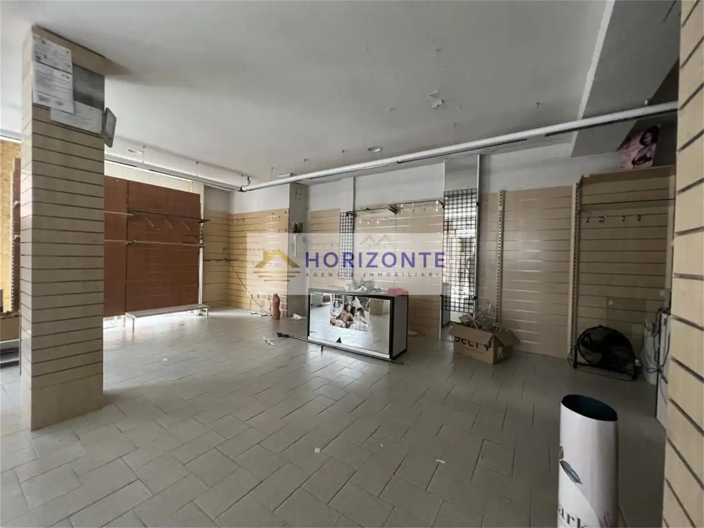 Local comercial en  Calle del Jardín de la Duquesa 24 - Foto 3