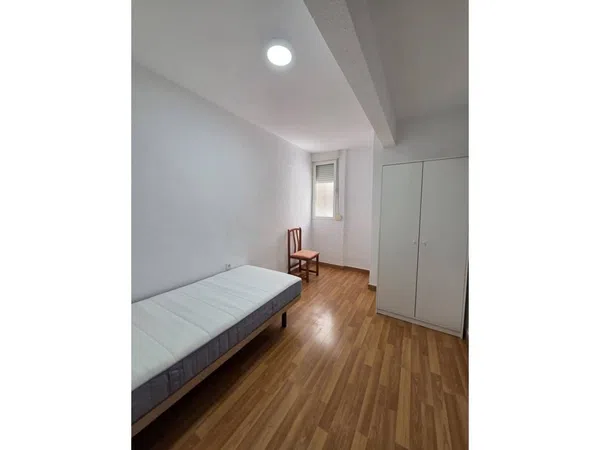 Piso en Calle Pascual de la Mata - Foto 34