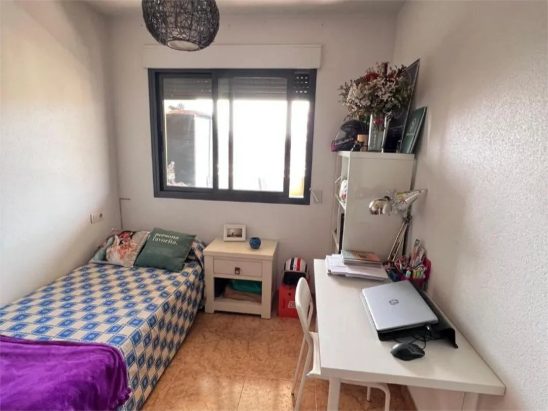 Piso en  Avenida Don Juan de Borbon 98 - Foto 11