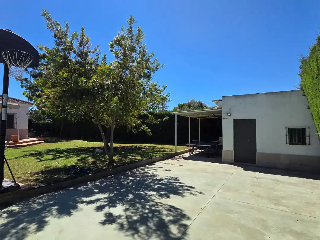 Chalet en  Calle Monasterio Santa Inés 2 - Foto 11